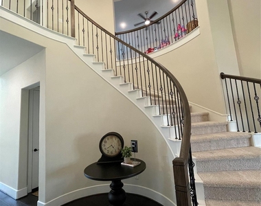 22 Clearview Terrace Pl - Photo Thumbnail 5