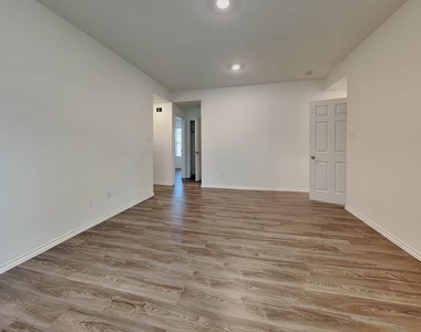 18907 Jasper Ridge Drive - Photo Thumbnail 2
