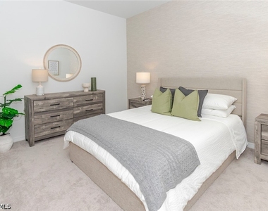 5527 Double Eagle Circle - Photo Thumbnail 10