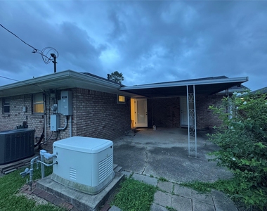 2611 Prairie Avenue - Photo Thumbnail 32