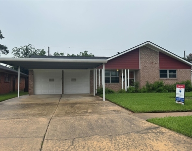 2611 Prairie Avenue - Photo Thumbnail 3