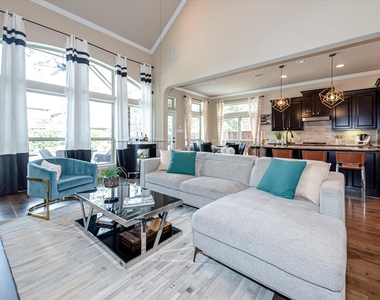 6 Camplight Court - Photo Thumbnail 9