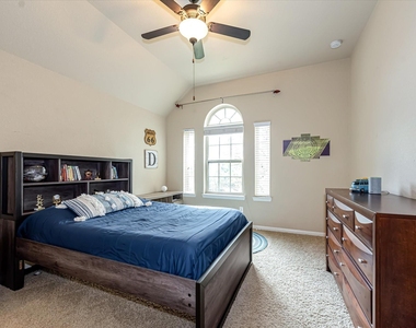 6 Camplight Court - Photo Thumbnail 32