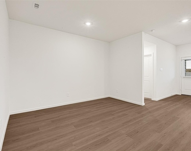 9114 Sunset Marina Way - Photo Thumbnail 13
