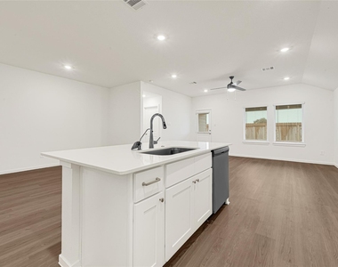 9114 Sunset Marina Way - Photo Thumbnail 12