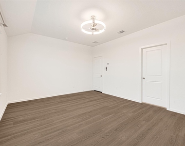9114 Sunset Marina Way - Photo Thumbnail 21