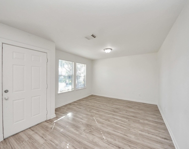 20623 Patriot Park Lane - Photo Thumbnail 5