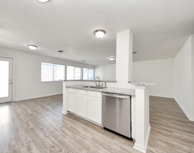 20623 Patriot Park Lane - Photo Thumbnail 13