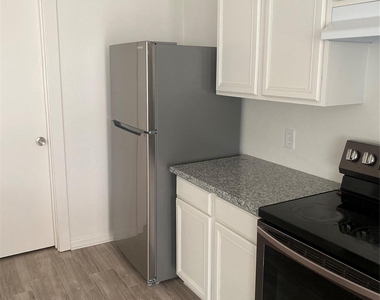 20623 Patriot Park Lane - Photo Thumbnail 16