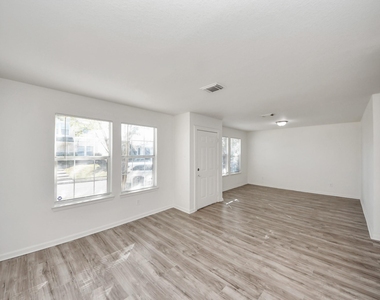 20623 Patriot Park Lane - Photo Thumbnail 7