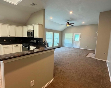 9119 Melody Park Lane - Photo Thumbnail 12