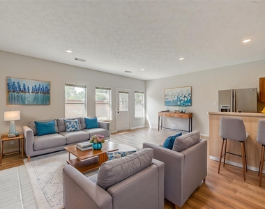 4126 Surreydon Drive - Photo Thumbnail 9