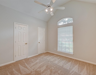 4126 Surreydon Drive - Photo Thumbnail 19