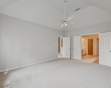 4126 Surreydon Drive - Photo Thumbnail 13