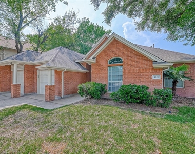 4126 Surreydon Drive - Photo Thumbnail 6