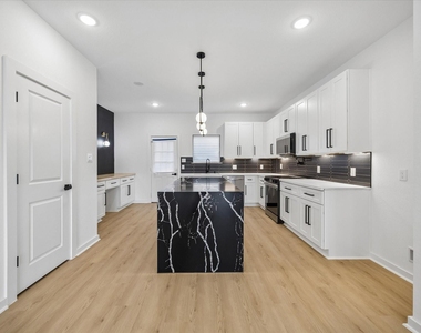 8129 Safebuy Street - Photo Thumbnail 2