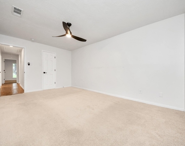 1319 Forsythe Lane - Photo Thumbnail 19