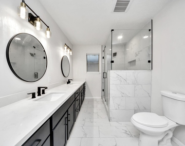 1319 Forsythe Lane - Photo Thumbnail 15