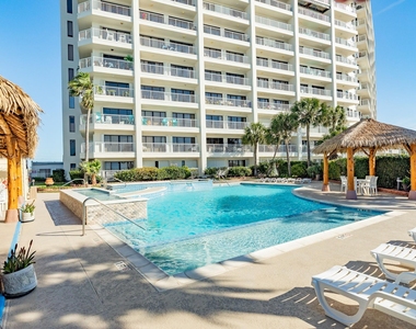 7700 Seawall Boulevard - Photo Thumbnail 23