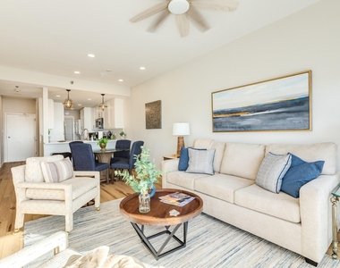 7700 Seawall Boulevard - Photo Thumbnail 3