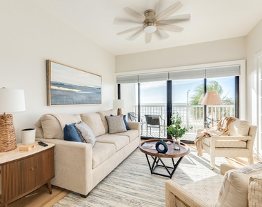 7700 Seawall Boulevard - Photo Thumbnail 1