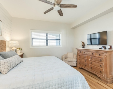 7700 Seawall Boulevard - Photo Thumbnail 16