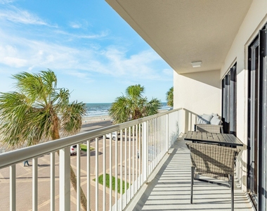 7700 Seawall Boulevard - Photo Thumbnail 18