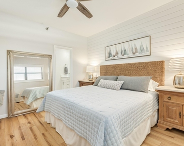 7700 Seawall Boulevard - Photo Thumbnail 15
