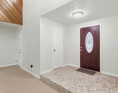 22411 Waynoka Road - Photo Thumbnail 4