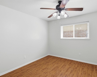 22411 Waynoka Road - Photo Thumbnail 27