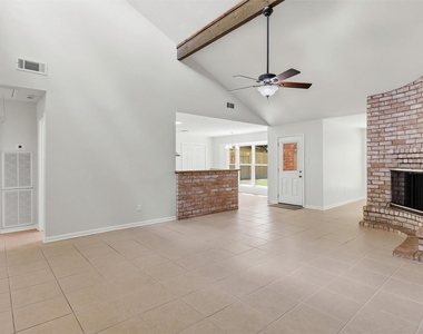 22411 Waynoka Road - Photo Thumbnail 6