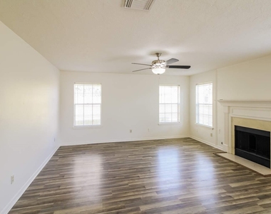 4409 Spoonbill Drive - Photo Thumbnail 2