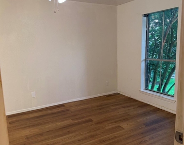 18800 Egret Bay Boulevard - Photo Thumbnail 4
