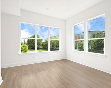 4602 Clay Street - Photo Thumbnail 8
