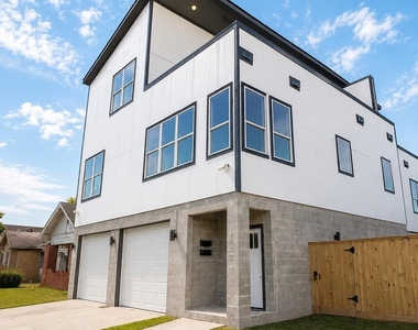 4602 Clay Street - Photo Thumbnail 1