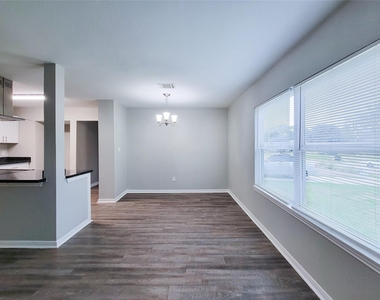 5242 Keystone Street - Photo Thumbnail 8