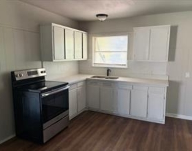 5782 Belcrest Street - Photo Thumbnail 3
