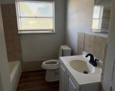 5782 Belcrest Street - Photo Thumbnail 14