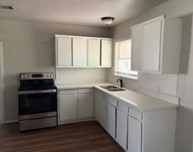 5782 Belcrest Street - Photo Thumbnail 2