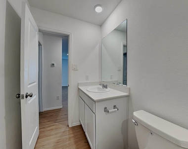 18811 Charter Elm Drive - Photo Thumbnail 10