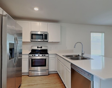18811 Charter Elm Drive - Photo Thumbnail 4