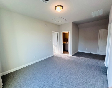 15331 Leal Rancho Court - Photo Thumbnail 19