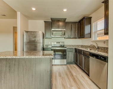 8002 Vacek Meadow Loop - Photo Thumbnail 10