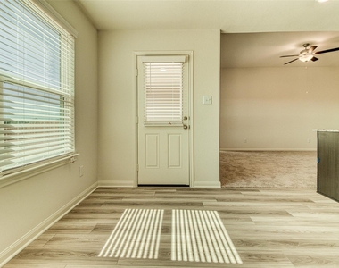 8002 Vacek Meadow Loop - Photo Thumbnail 13