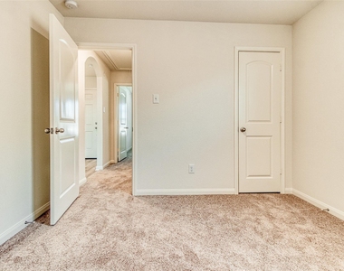 8002 Vacek Meadow Loop - Photo Thumbnail 21