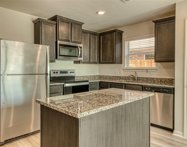 8002 Vacek Meadow Loop - Photo Thumbnail 9