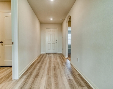 8002 Vacek Meadow Loop - Photo Thumbnail 4