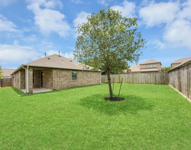 16011 Monument Hill Crossing - Photo Thumbnail 37