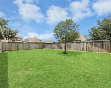 16011 Monument Hill Crossing - Photo Thumbnail 34