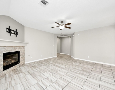 16011 Monument Hill Crossing - Photo Thumbnail 9